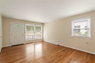 3012 Shamrock Dr, Greensboro, NC 27408 - Photo 7