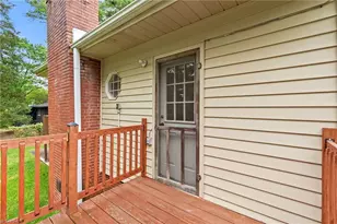 3012 Shamrock Dr, Greensboro, NC 27408 - Photo 39