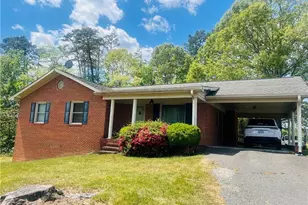 505 Belvue Dr, Mount Airy, NC 27030 - Photo 3