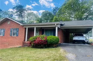 505 Belvue Dr, Mount Airy, NC 27030 - Photo 1