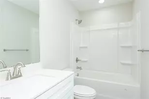 559 Pinnix Rd, Burlington, NC 27217 - Photo 17