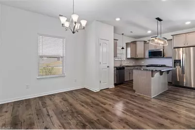 146 Centerpiece Drive, High Point, NC 27265 - Photo 5