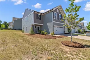 146 Centerpiece Dr, High Point, NC 27265 - Photo 3