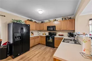 212 Haywards Lane, Mebane, NC 27302 - Photo 5