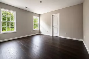 325 Price St, Eden, NC 27288 - Photo 7