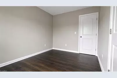 325 Price Street, Eden, NC 27288 - Photo 9