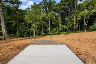 325 Price St, Eden, NC 27288 - Photo 11