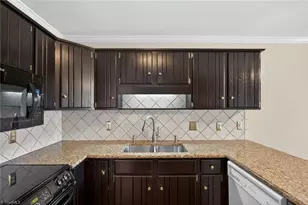 104 Meadowood Dr, Burlington, NC 27215 - Photo 15