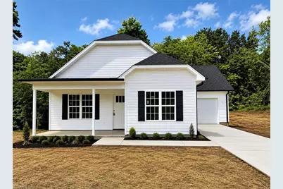 321 Price Street, Eden, NC 27288 - Photo 1