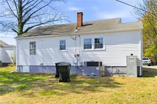 510 Delaware Ave, Burlington, NC 27217 - Photo 3