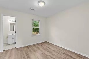 3002 Taliaferro Rd, Greensboro, NC 27408 - Photo 15