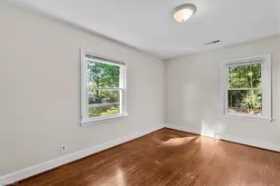 3002 Taliaferro Rd, Greensboro, NC 27408 - Photo 23