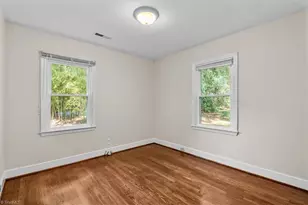 3002 Taliaferro Rd, Greensboro, NC 27408 - Photo 19