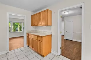 3002 Taliaferro Rd, Greensboro, NC 27408 - Photo 9