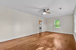 3002 Taliaferro Rd, Greensboro, NC 27408 - Photo 13