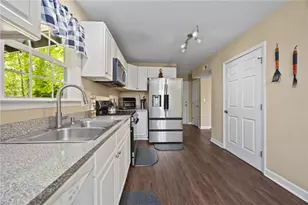 6156 Brinkley Park Dr, Belews Creek, NC 27009 - Photo 11