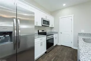 510 Stokesburg Rd, Walnut Cove, NC 27052 - Photo 7