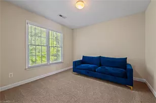 3240 Cheswick Dr, Greensboro, NC 27410 - Photo 25