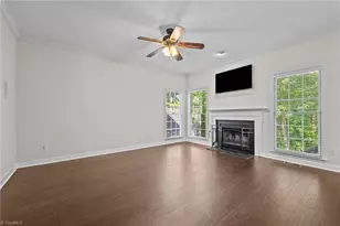 3240 Cheswick Dr, Greensboro, NC 27410 - Photo 7