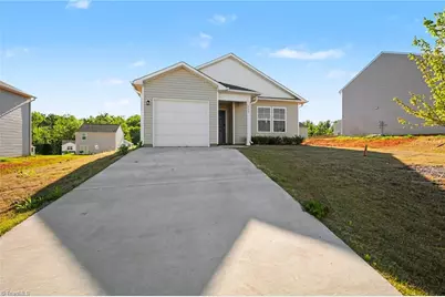 331 Peacock Circle, Lexington, NC 27292 - Photo 3