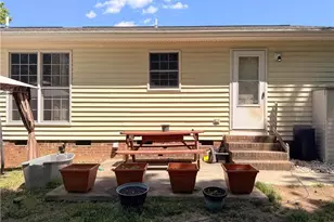 1852 Burch Run Dr, Burlington, NC 27217 - Photo 27