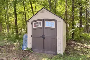 1852 Burch Run Dr, Burlington, NC 27217 - Photo 25