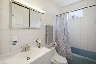 612 Morehead St, Eden, NC 27288 - Photo 21
