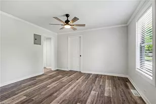 4900 Day Ct, Walkertown, NC 27051 - Photo 15