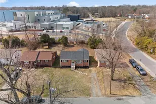 1702 Eastwood Ave, Greensboro, NC 27401 - Photo 11