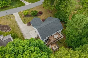 7704 Perthshire Dr, Oak Ridge, NC 27310 - Photo 49