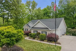 7704 Perthshire Dr, Oak Ridge, NC 27310 - Photo 3