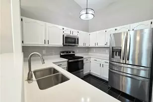 3613 Rising River Ln, Greensboro, NC 27409 - Photo 9