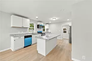 728 W Banner Ave, Winston-Salem, NC 27127 - Photo 9