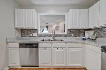 3027 Maple Avenue #D2, Burlington, NC 27215 - Photo 11