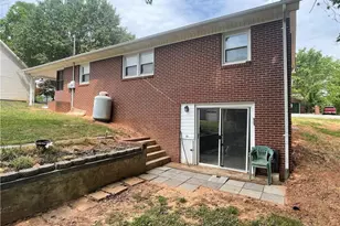 443 Pads Rd, Wilkesboro, NC 28697 - Photo 7