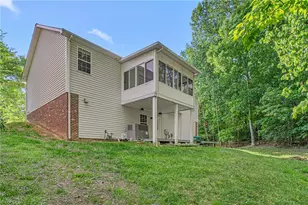 2013 Priya St, Thomasville, NC 27360 - Photo 35