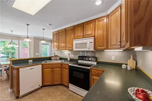 5812 Crimson Ct, Mebane, NC 27302 - Photo 11