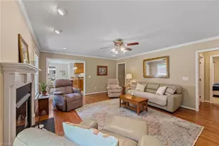 5812 Crimson Ct, Mebane, NC 27302 - Photo 9