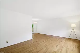2012 Bluemont Dr, Greensboro, NC 27408 - Photo 11