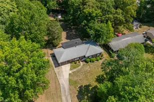 3908 Beverly Hills Dr, High Point, NC 27265 - Photo 41