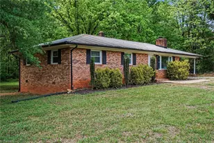 371 Sharon School Rd, Statesville, NC 28677 - Photo 3