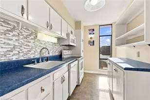1101 Elm St, Greensboro, NC 27401 - Photo 3