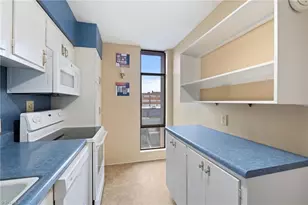 1101 Elm St, Greensboro, NC 27401 - Photo 25