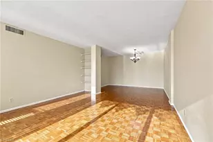 1101 Elm St, Greensboro, NC 27401 - Photo 11
