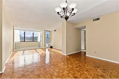 1101 Elm Street #206, Greensboro, NC 27401 - Photo 7