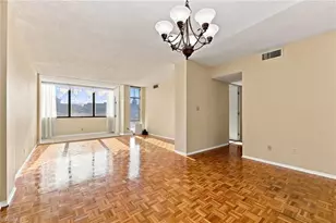 1101 Elm St, Greensboro, NC 27401 - Photo 7