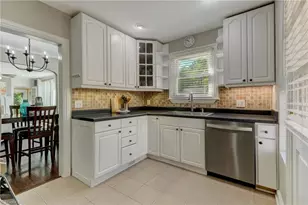 1304 Cornwallis Dr, Greensboro, NC 27408 - Photo 11
