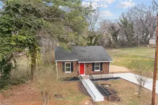 621 Sharpe Street E, Statesville, NC 28677 - Photo 29