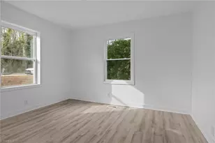 621 Sharpe Street E, Statesville, NC 28677 - Photo 7