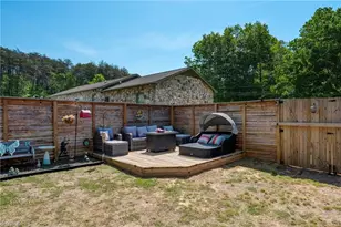 111 Shannon Ln, Eden, NC 27288 - Photo 25